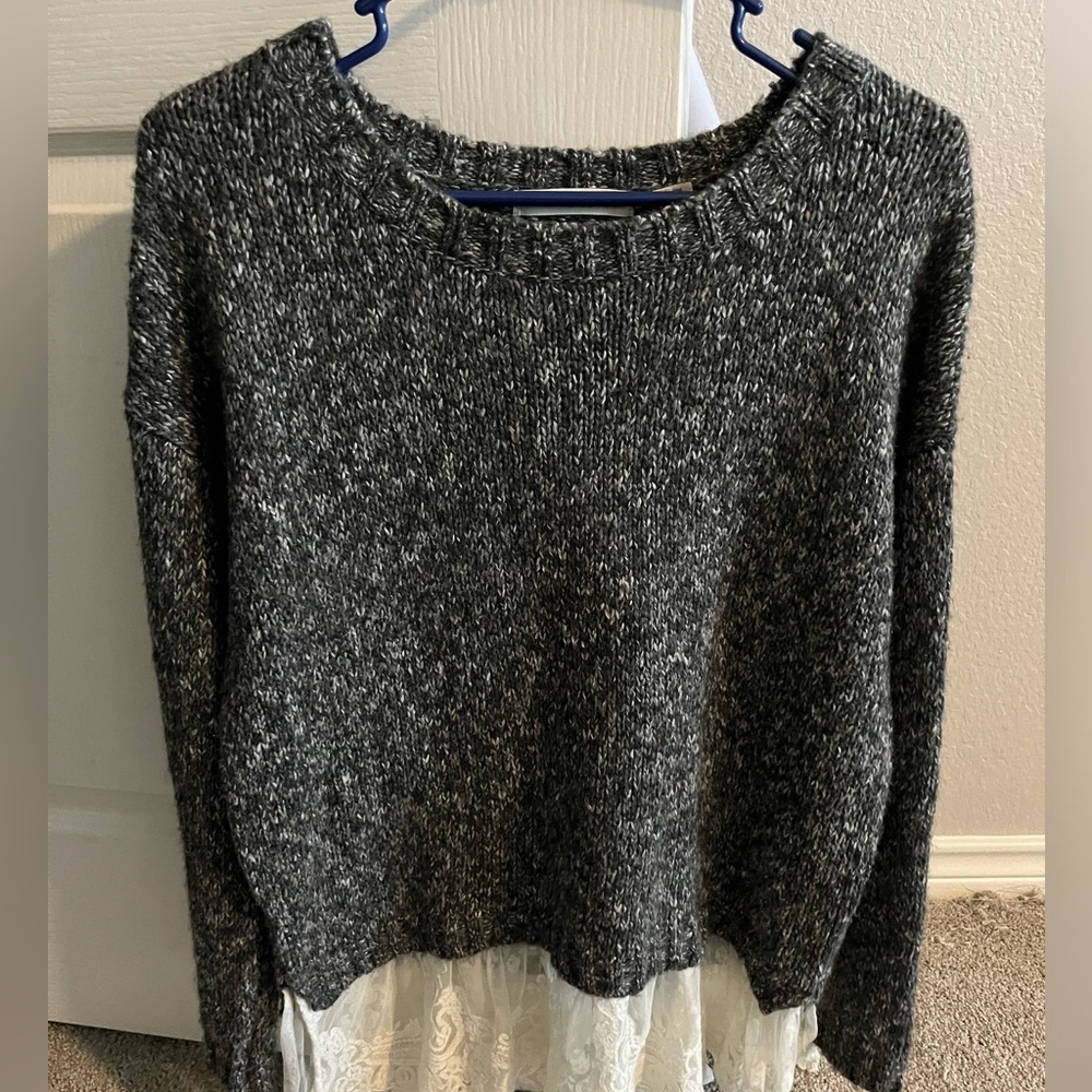 Blu pepper Sweater with Lace hem